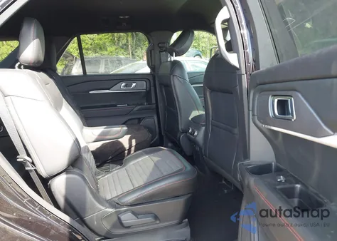 2025 Ford Explorer St-Line from USA, damaged, VIN 1FMUK8KH4SGA70359